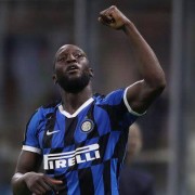  尤文图斯防线送礼不断遭弱旅逼平丢榜首  