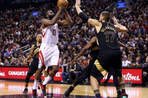  保罗关键抢断助马刺绝杀爵士  