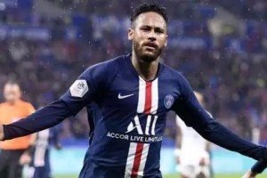  里昂主场惨败尼斯，防守漏洞暴露主帅承压  